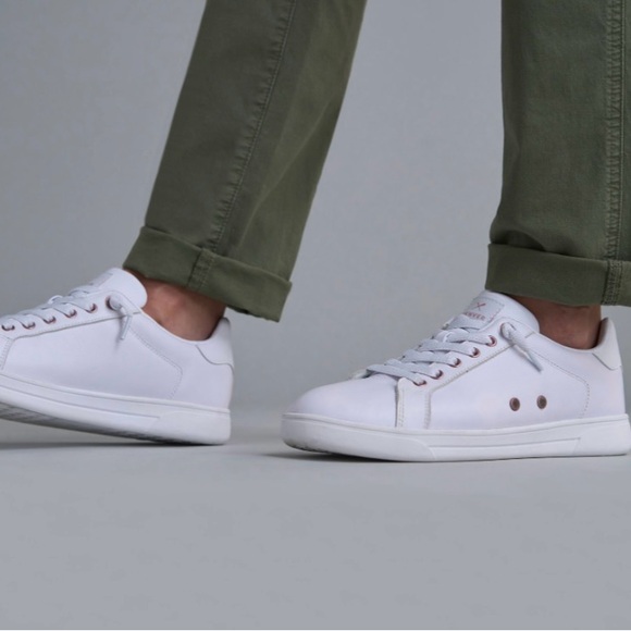 DENVER HAYES | Lesther White Casual Sneakers Size 8 - Picture 2 of 10